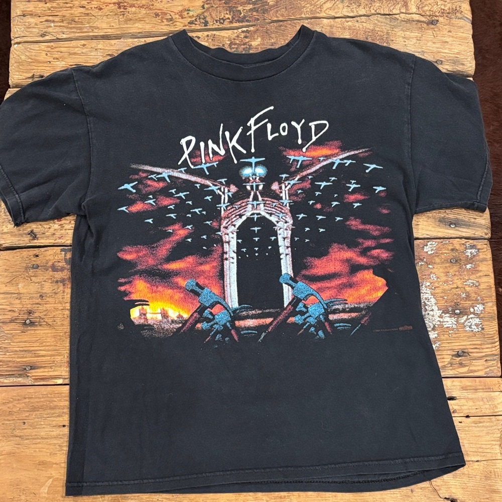 Vintage Pink Floyd The Wall - Picture 1 of 8